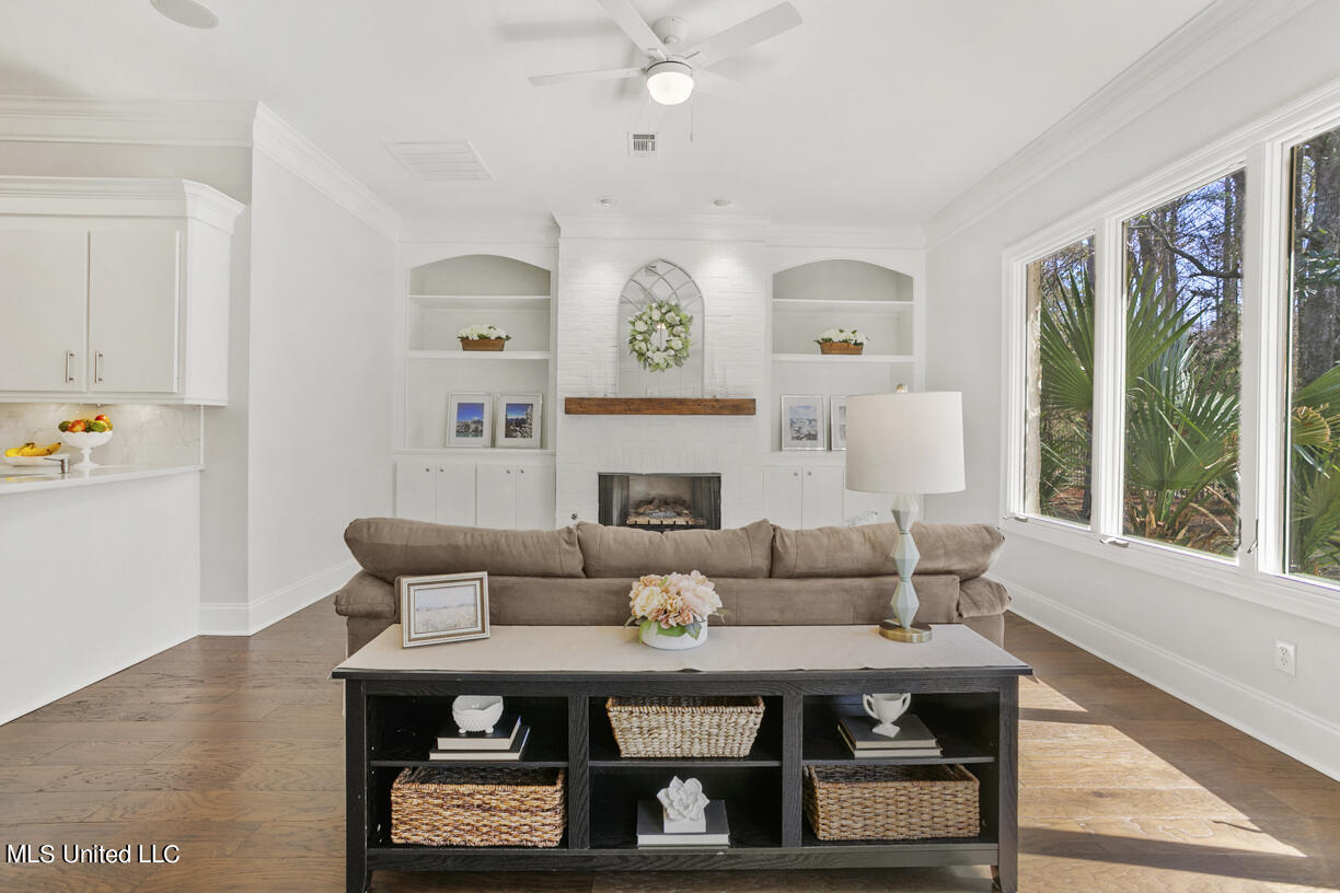 349 Kingsbridge Road
