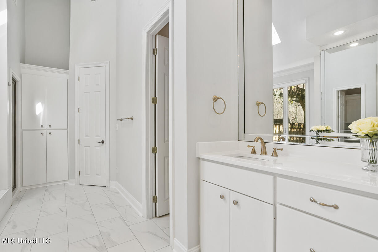 349 Kingsbridge Road