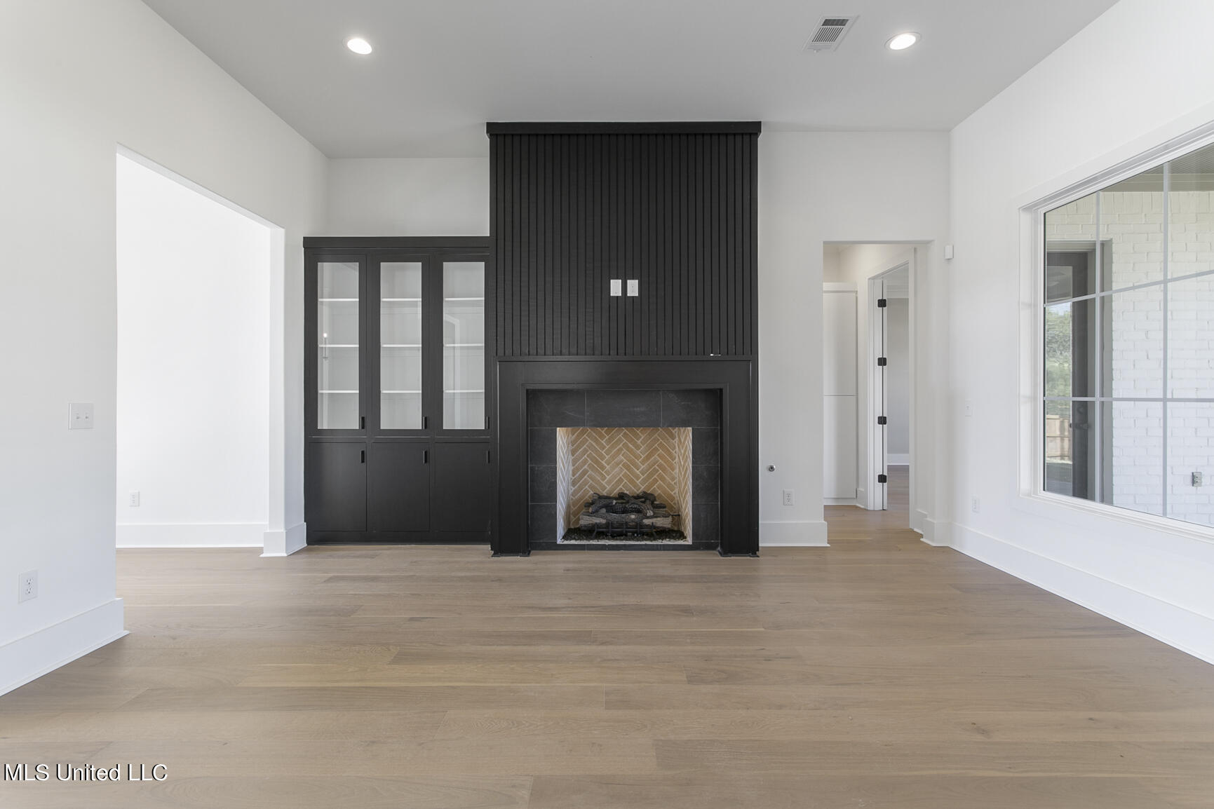 252 Kingswood Place