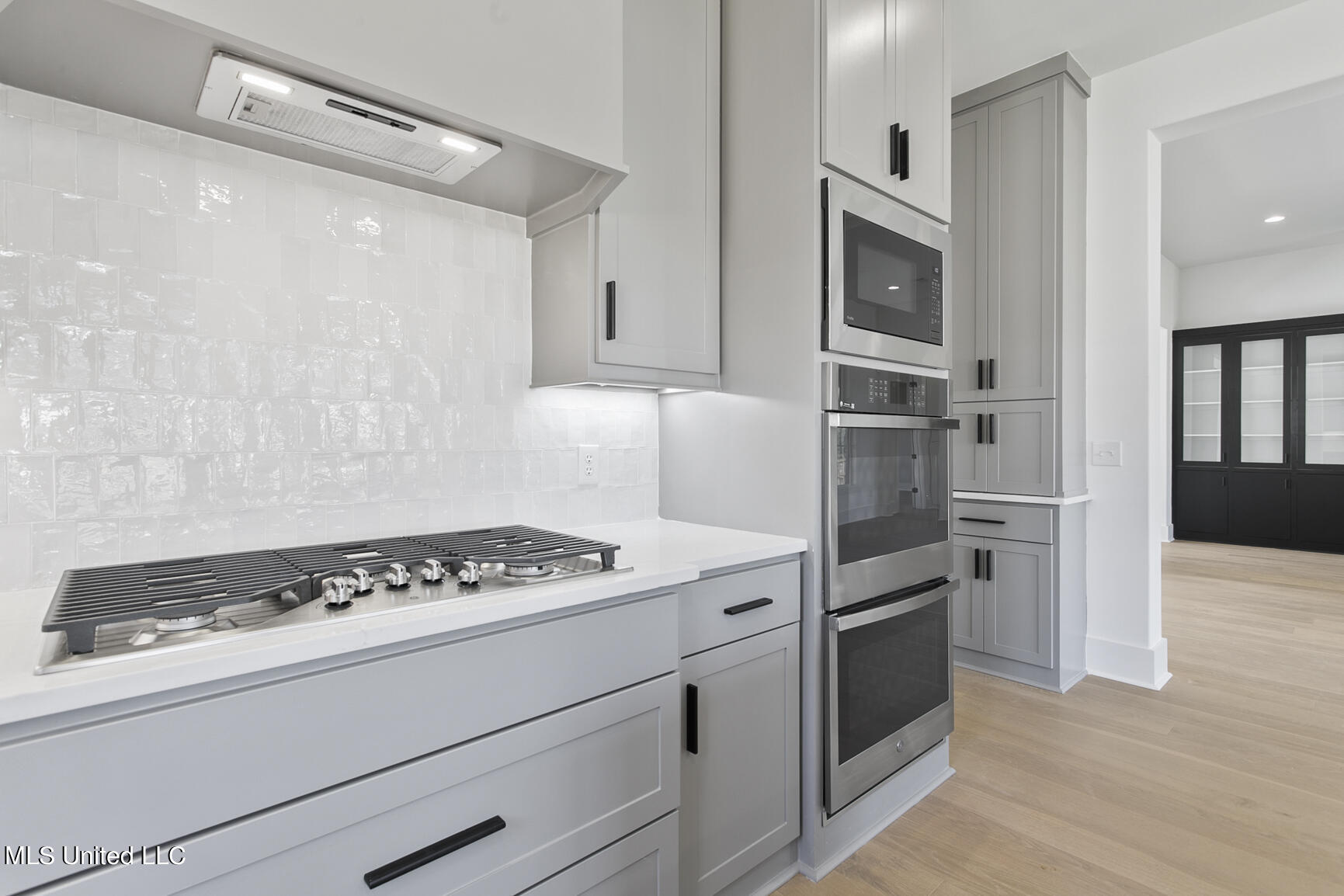252 Kingswood Place