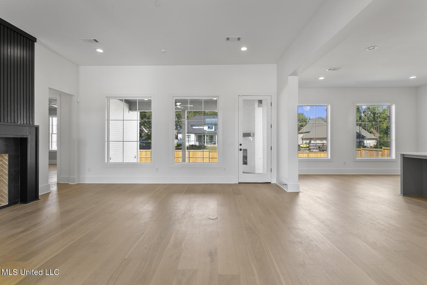 252 Kingswood Place