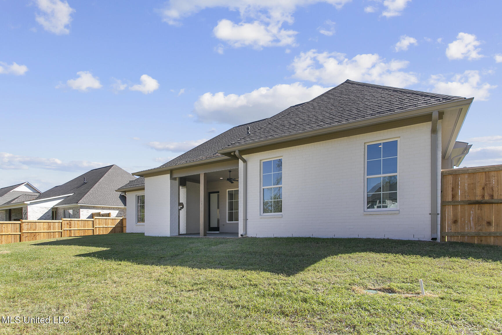252 Kingswood Place