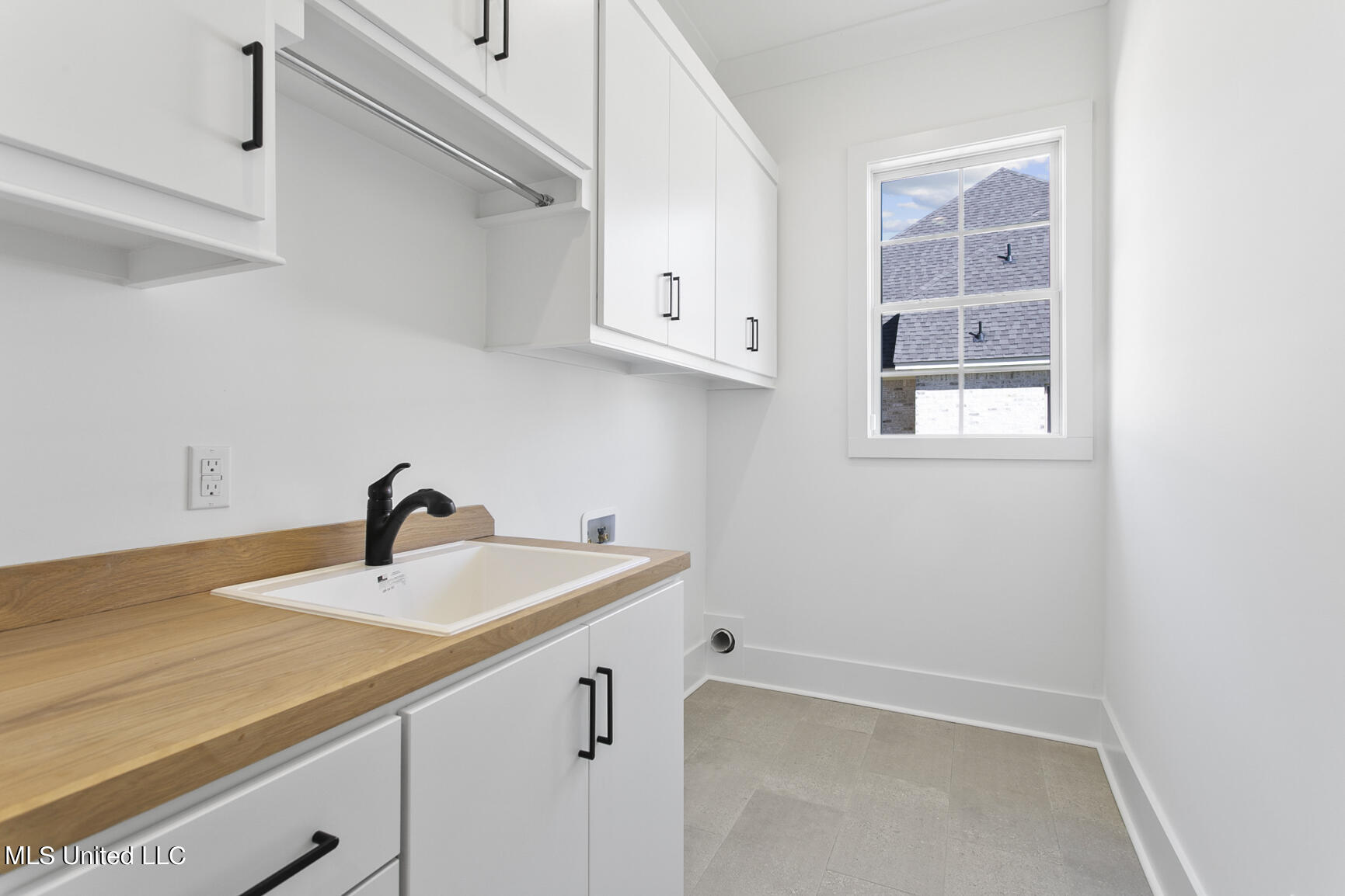 252 Kingswood Place
