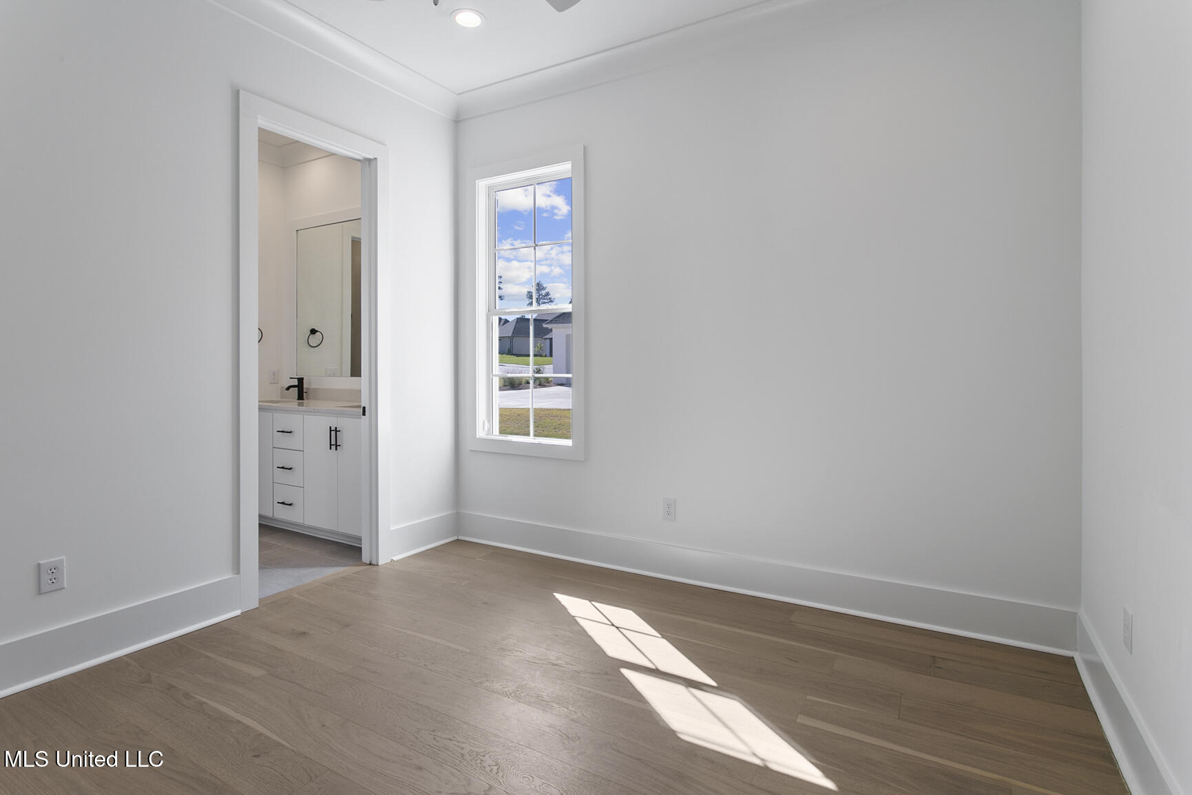 252 Kingswood Place