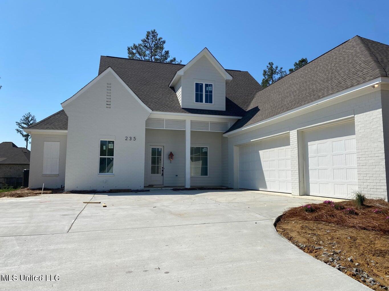 258 Kingswood Place