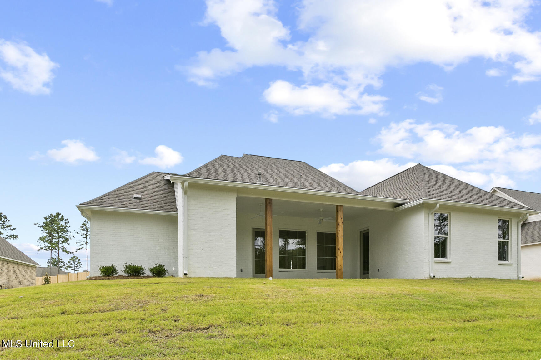 246 Kingswood Place
