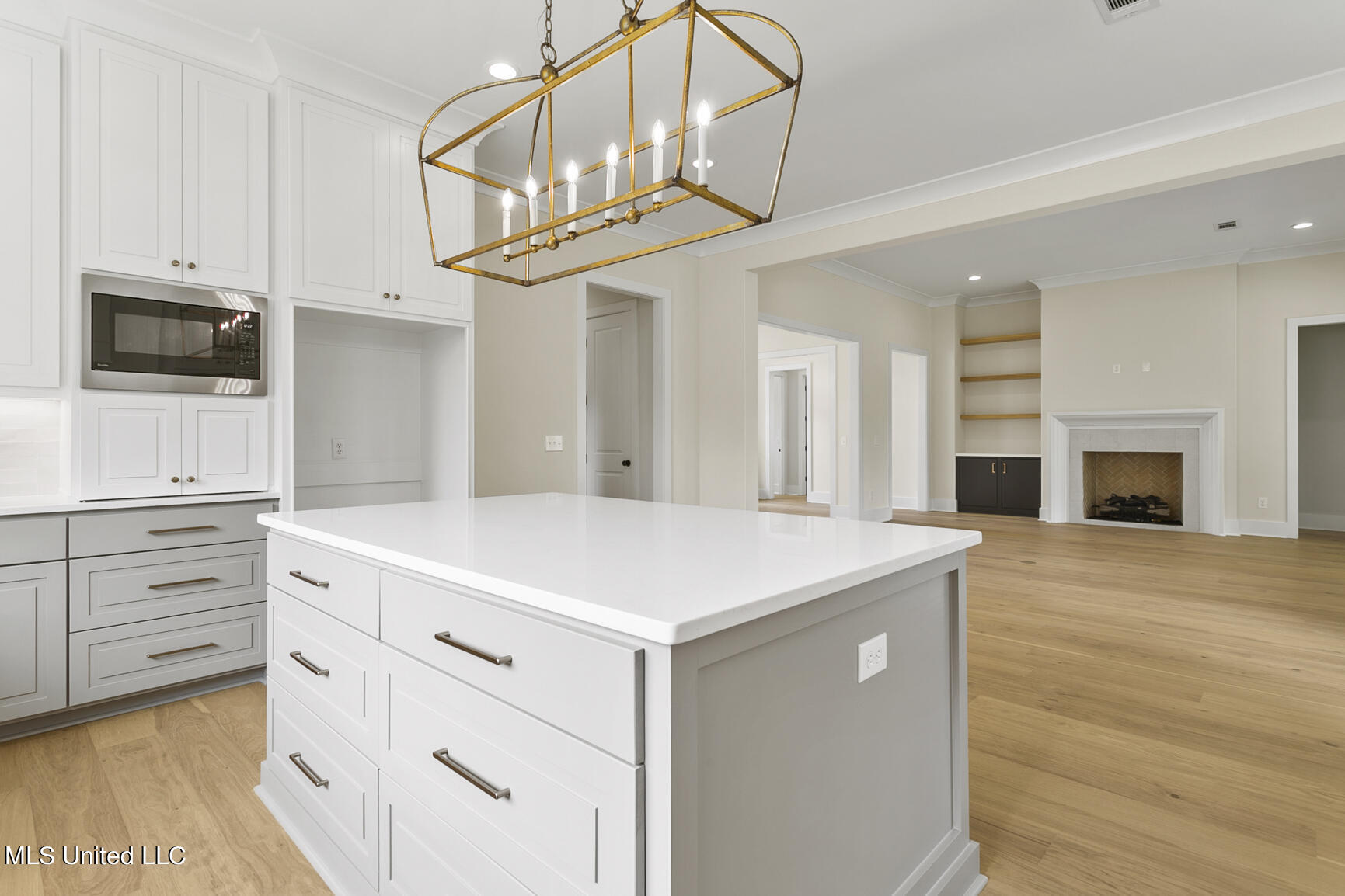 246 Kingswood Place