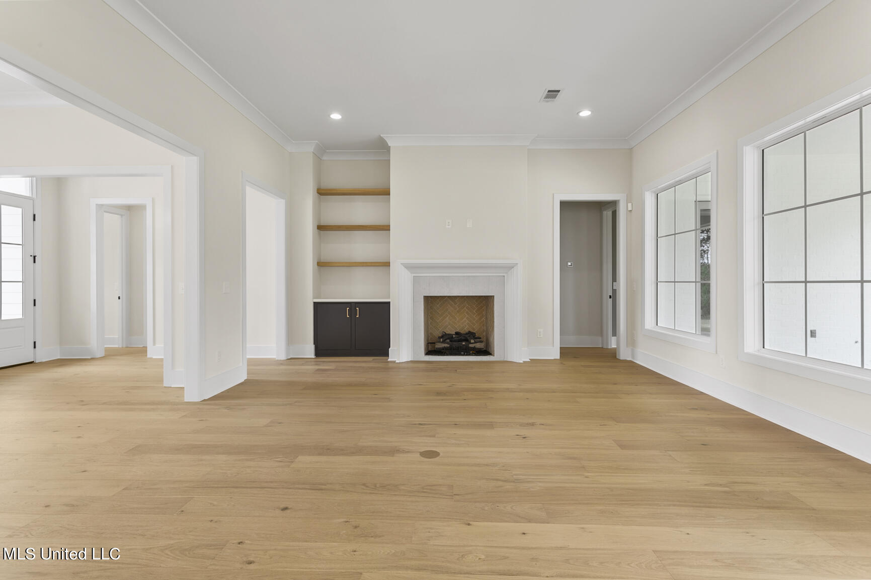 246 Kingswood Place