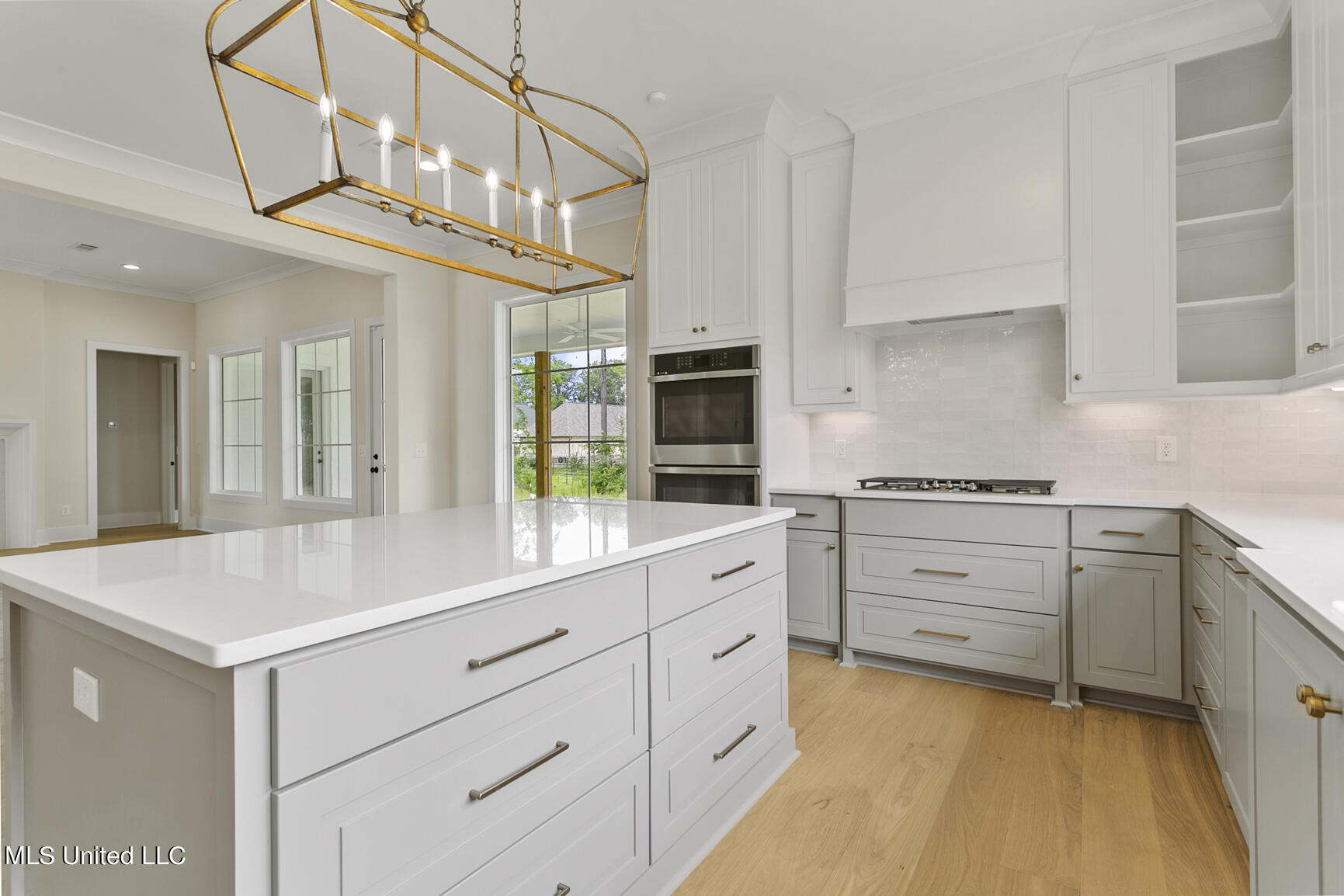 246 Kingswood Place