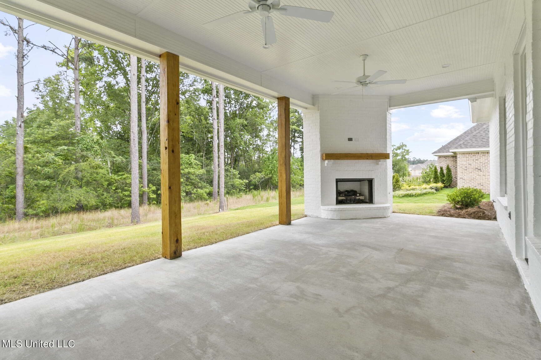 246 Kingswood Place