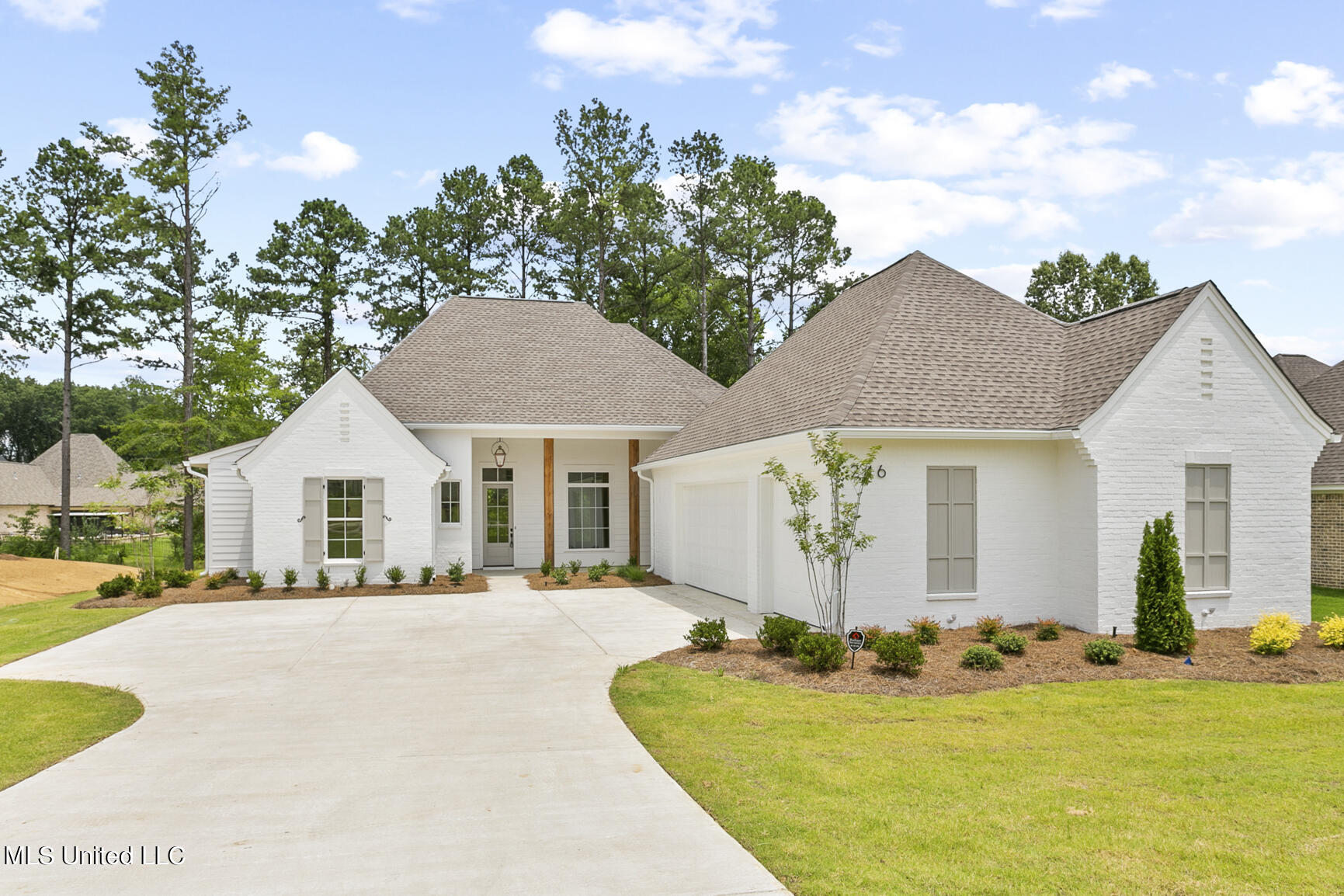 246 Kingswood Place