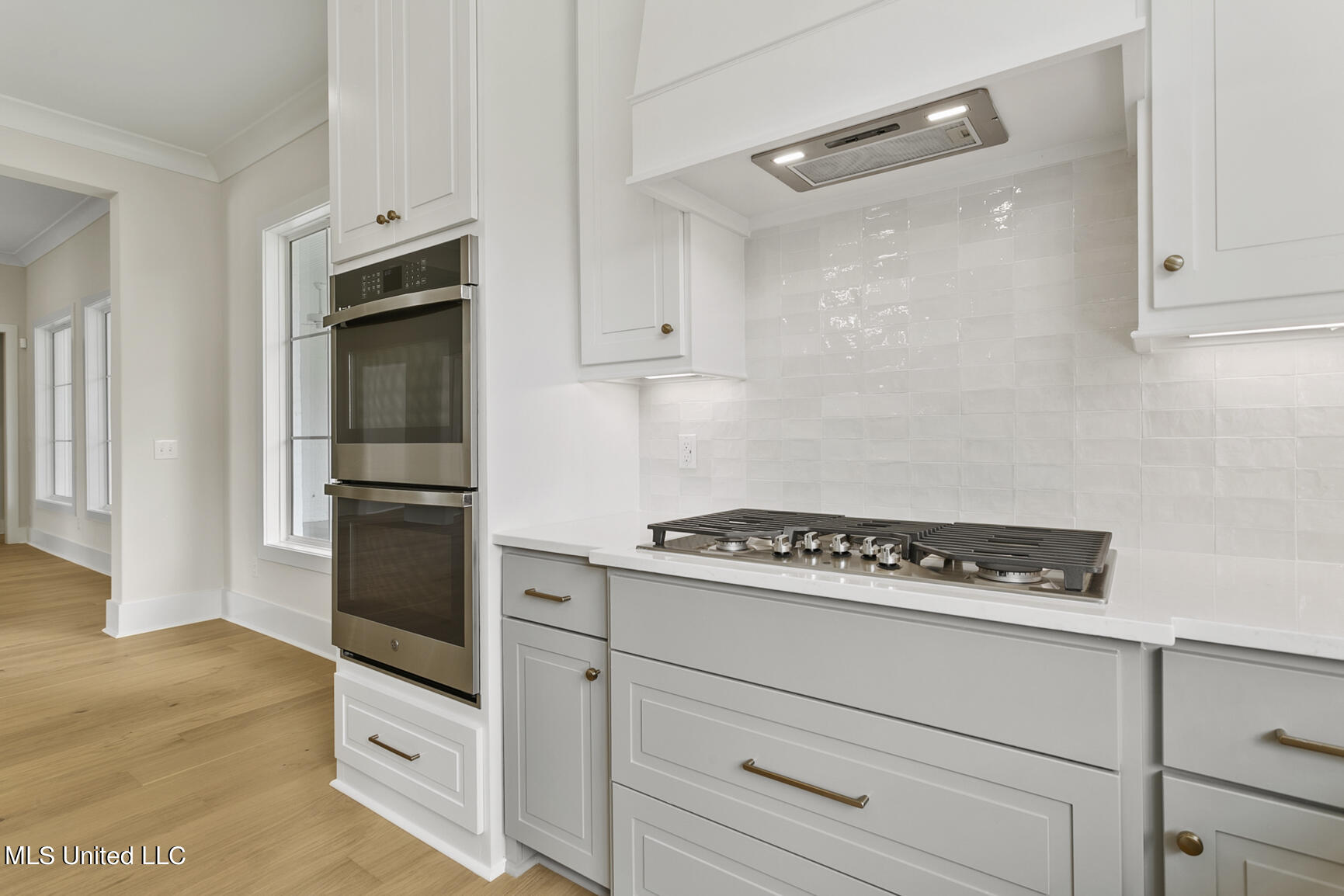 246 Kingswood Place