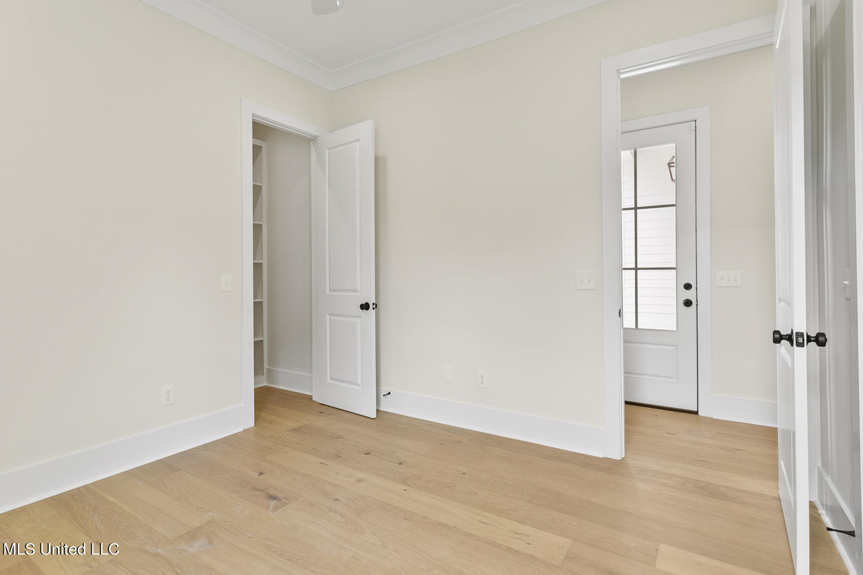 246 Kingswood Place