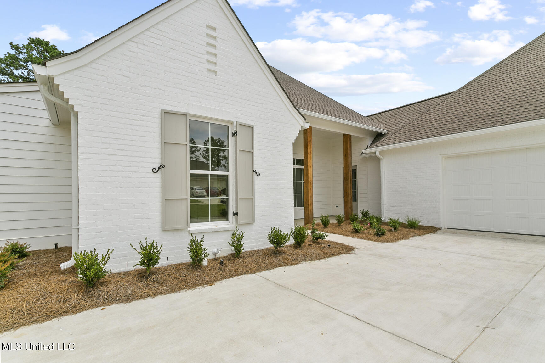 246 Kingswood Place