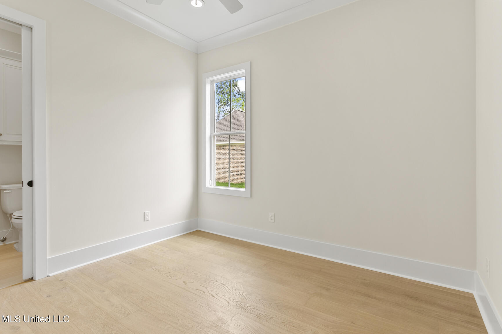 246 Kingswood Place
