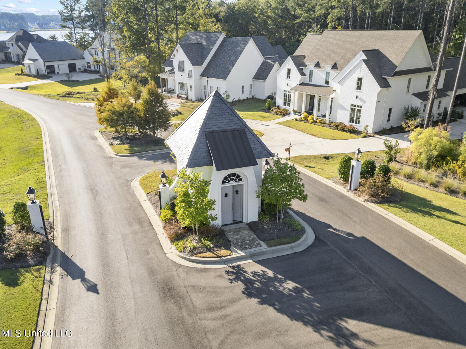 162 Westlake Circle
