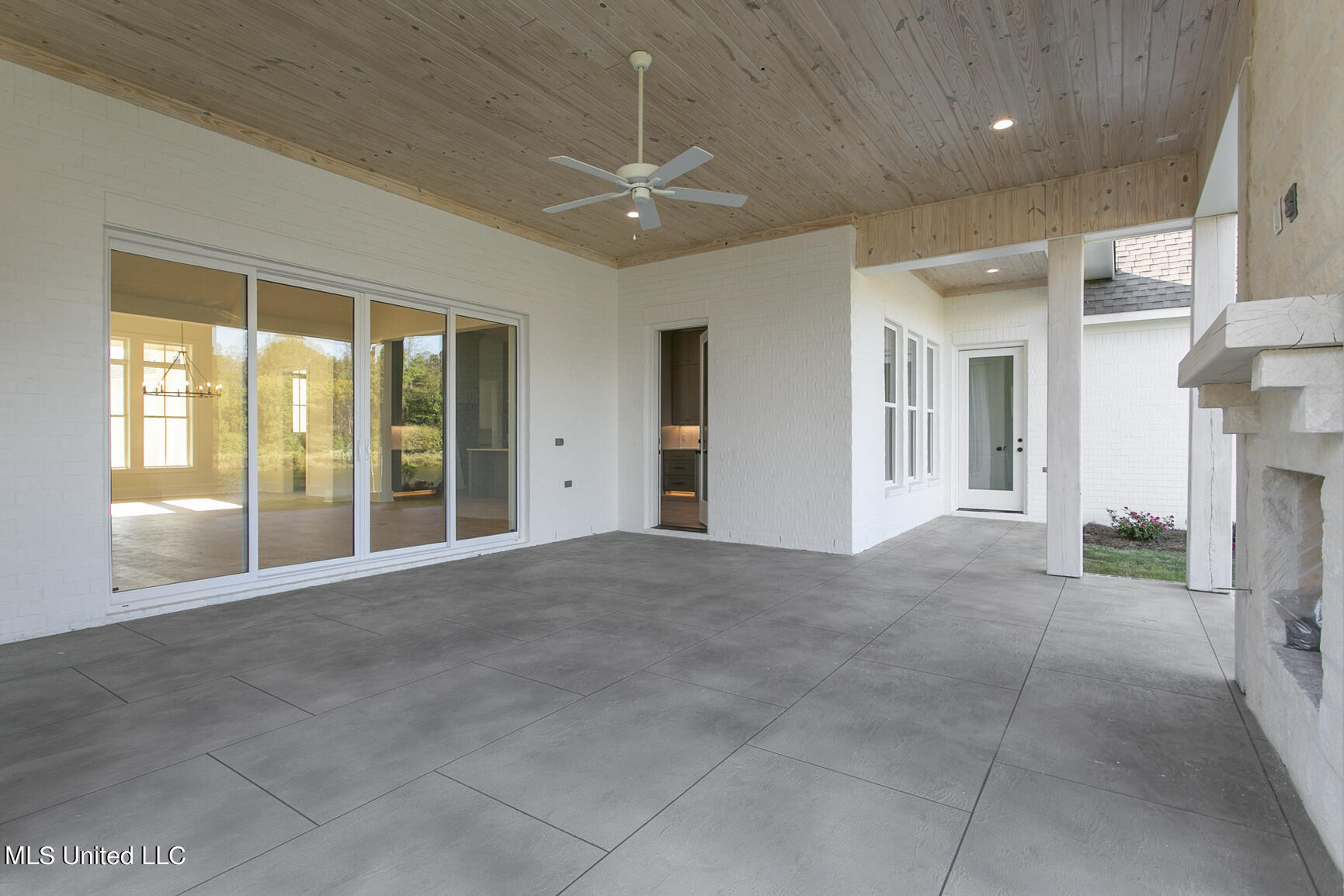 162 Westlake Circle