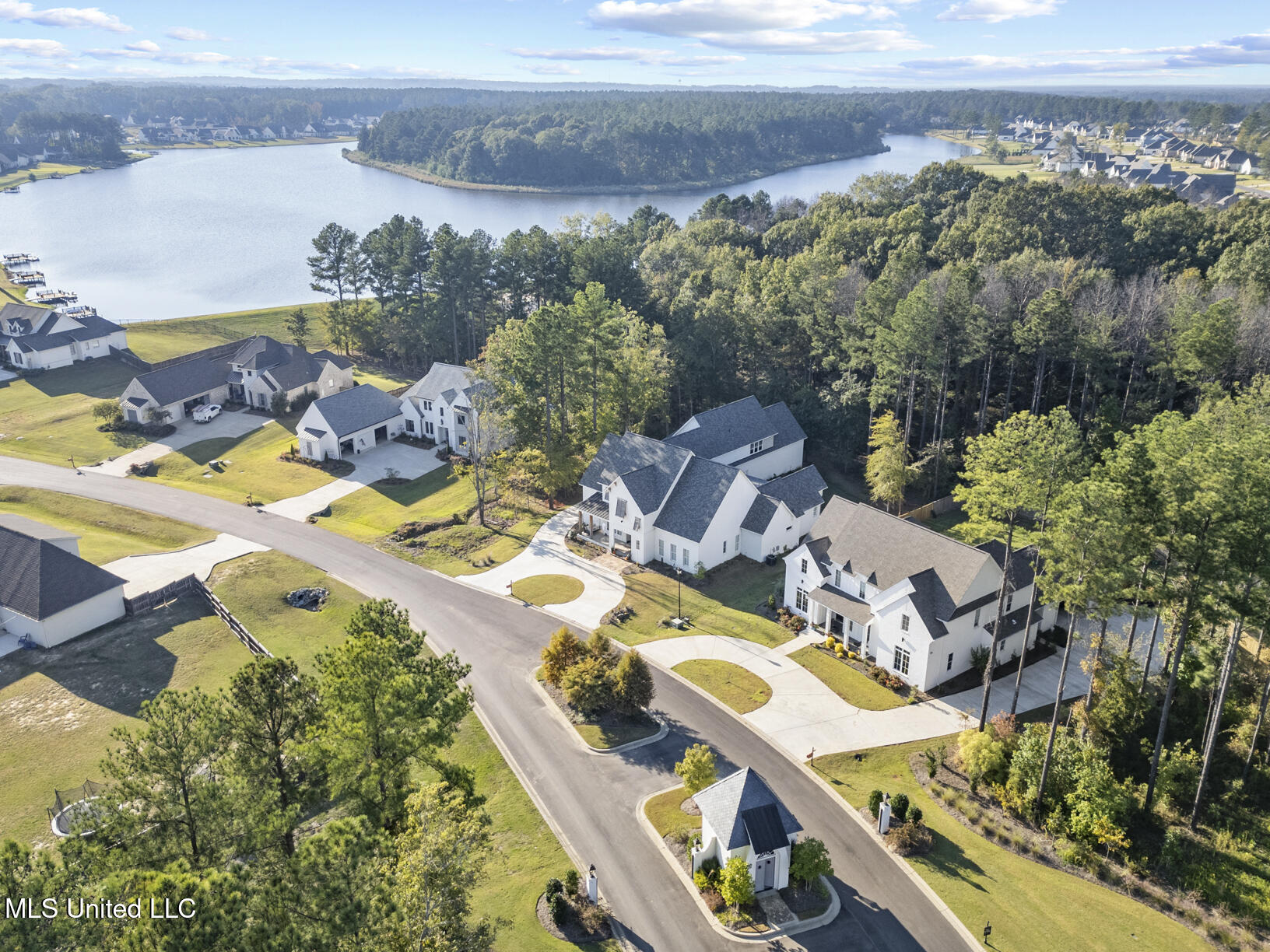 162 Westlake Circle