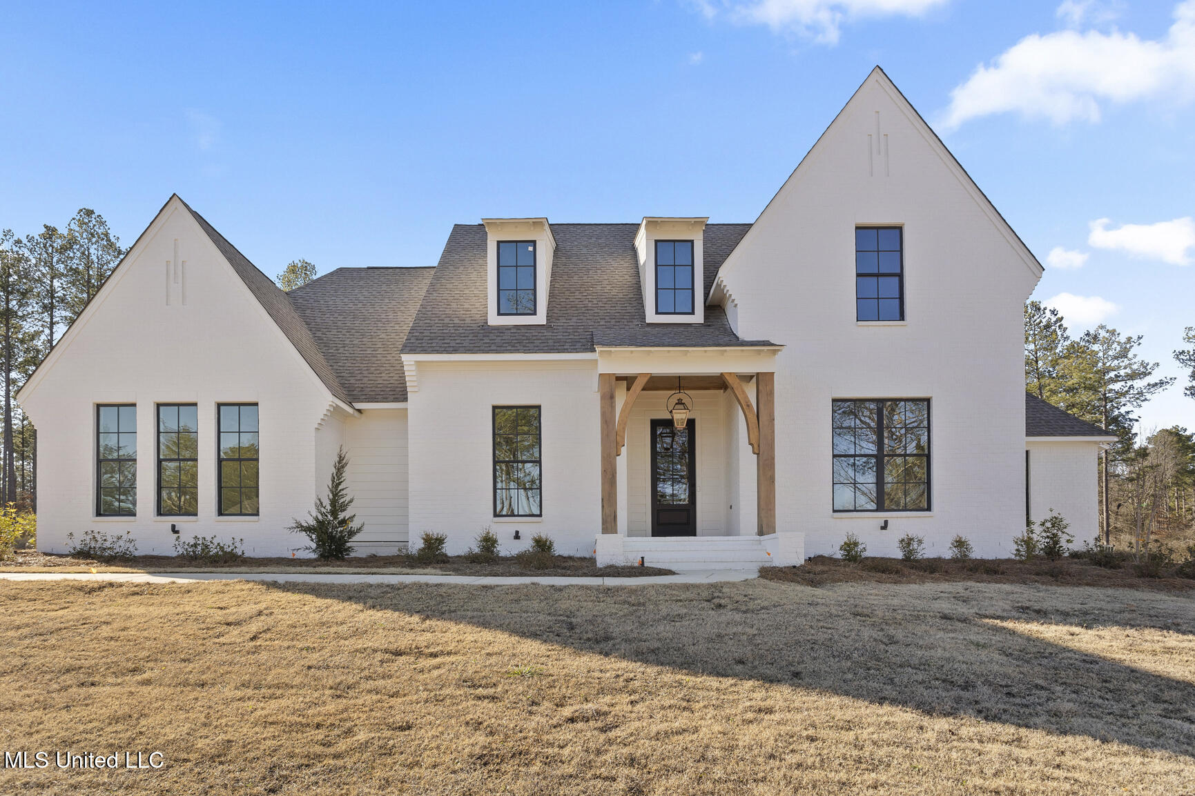 201 Westlake Circle