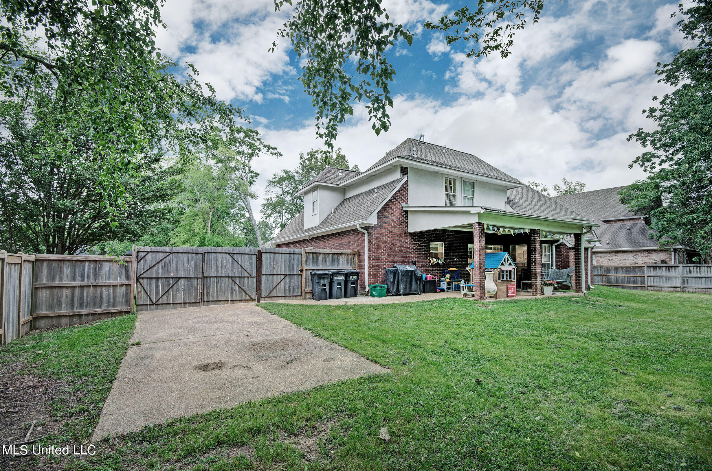 177 Cross Creek Drive