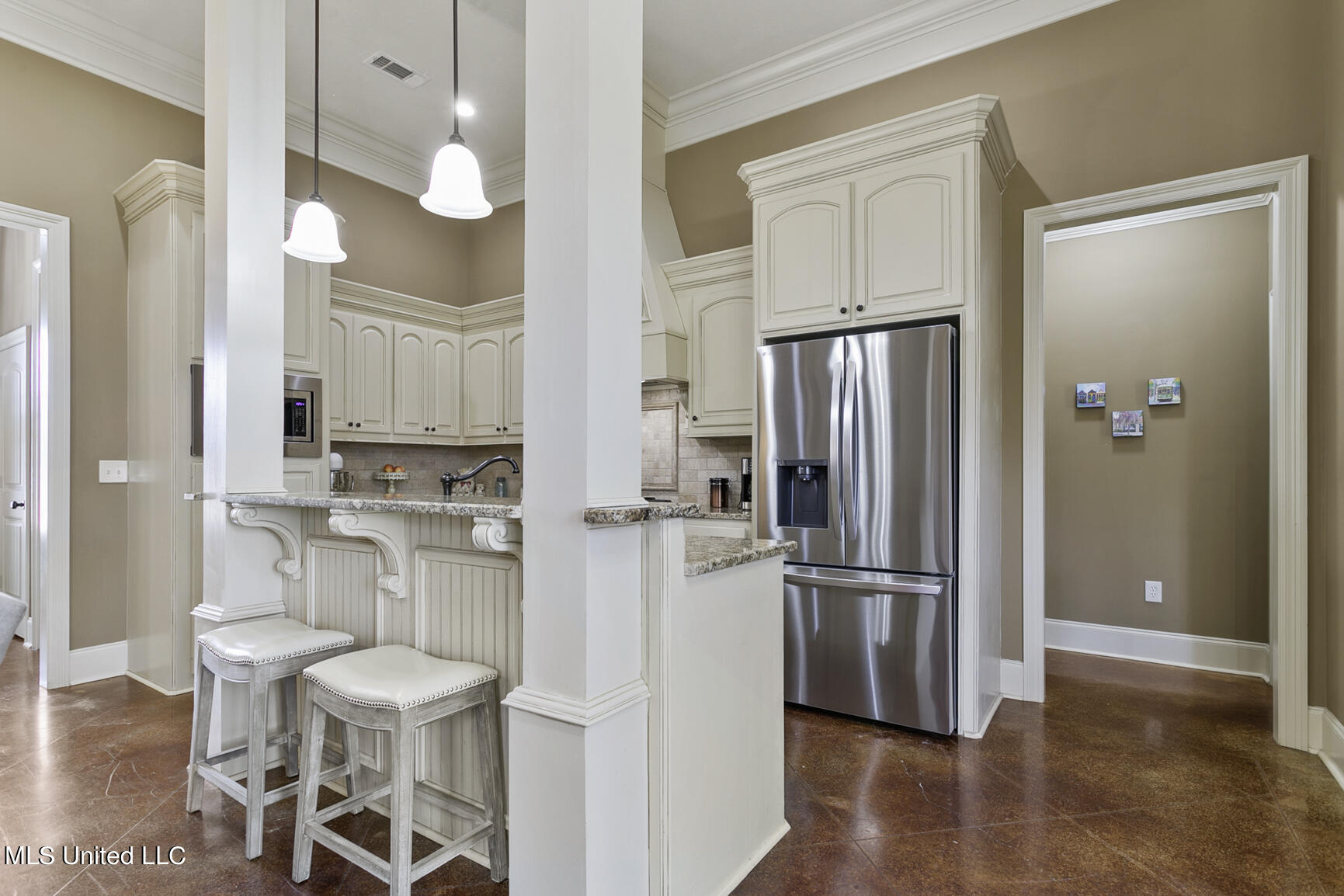 128 Asbury Square