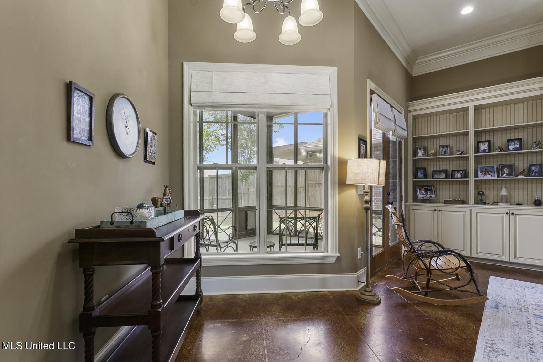 128 Asbury Square