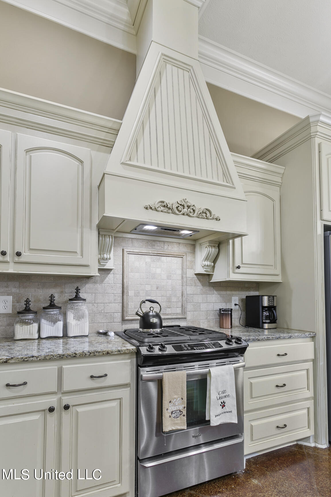 128 Asbury Square