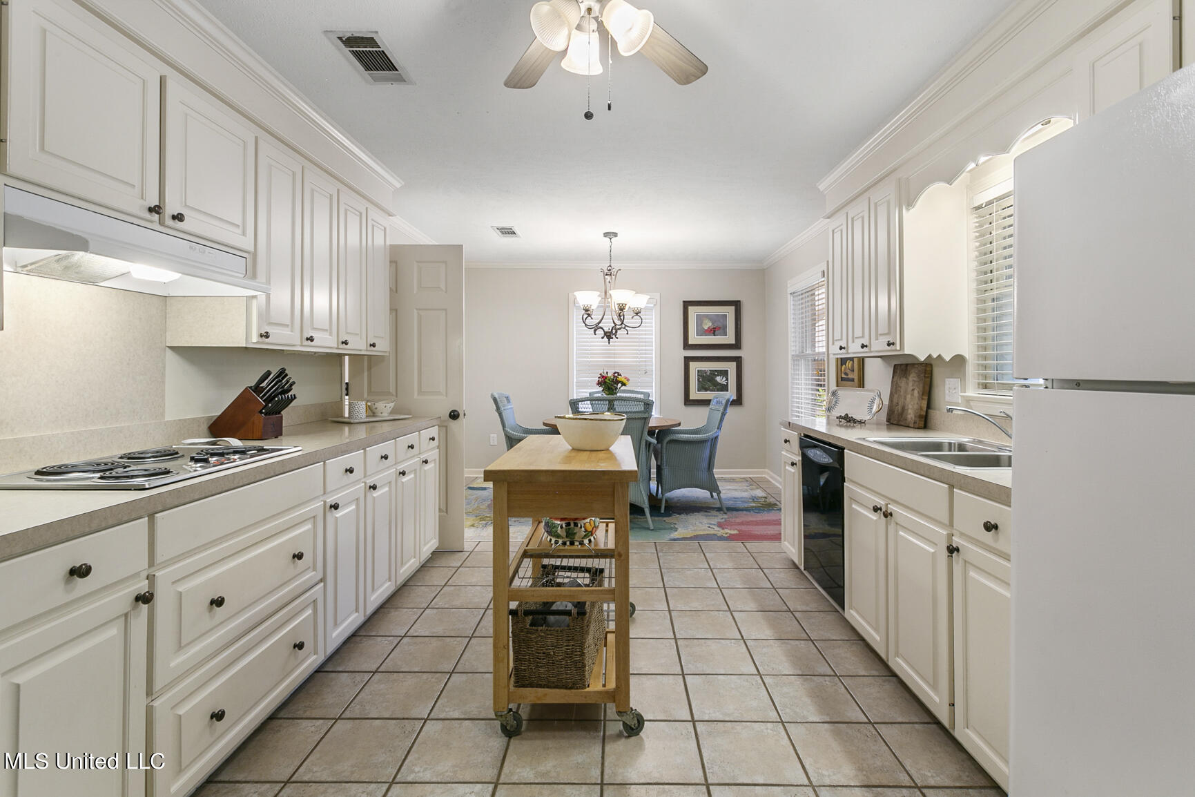 2041 Tidewater Lane