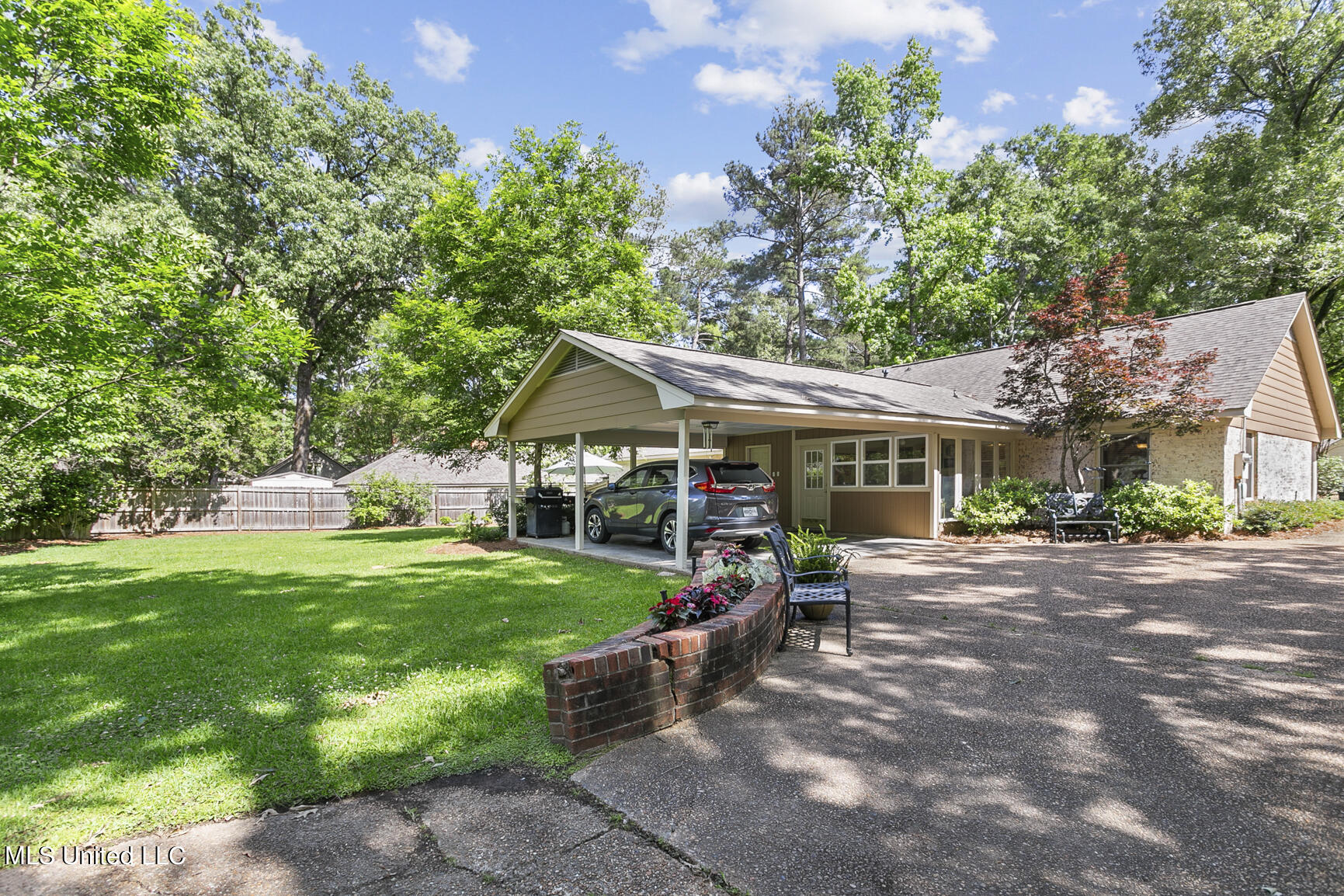 2041 Tidewater Lane