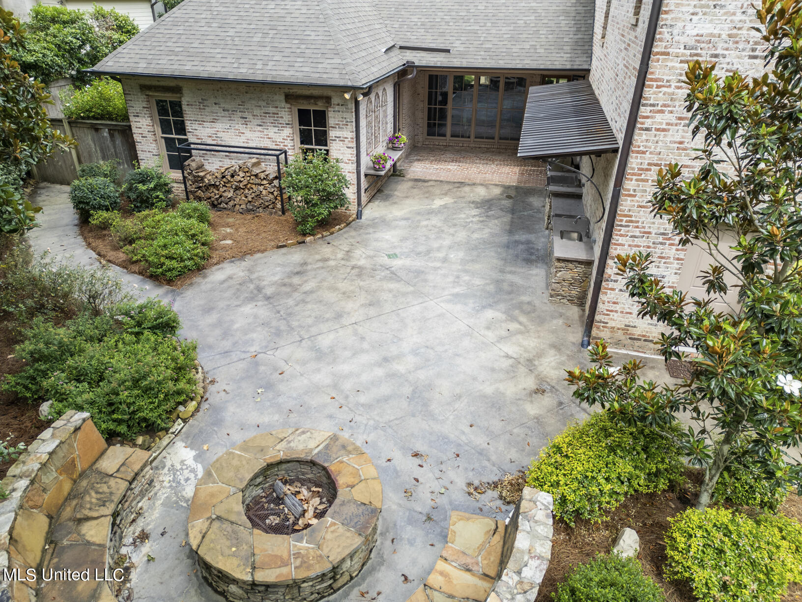 145 Oakhurst Trail