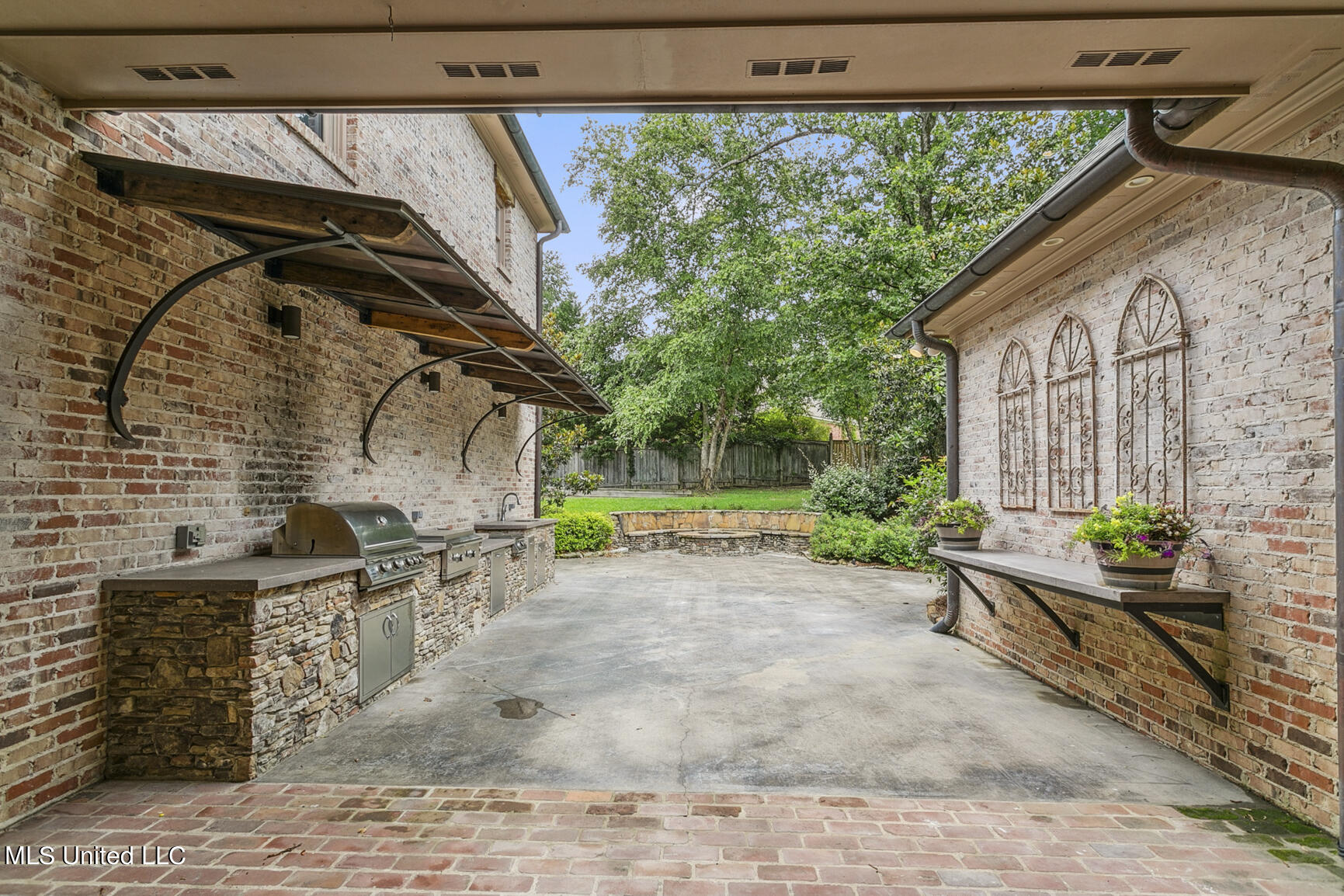 145 Oakhurst Trail
