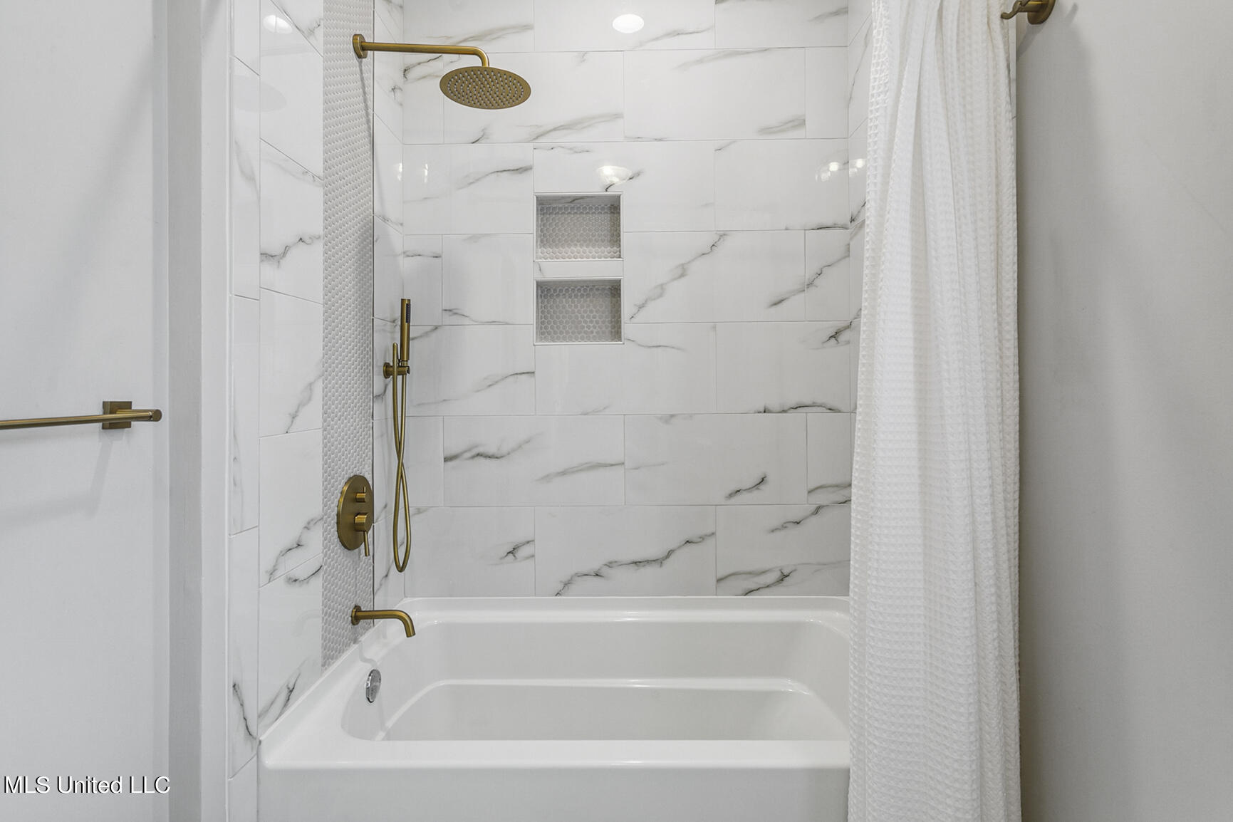 145 Oakhurst Trail