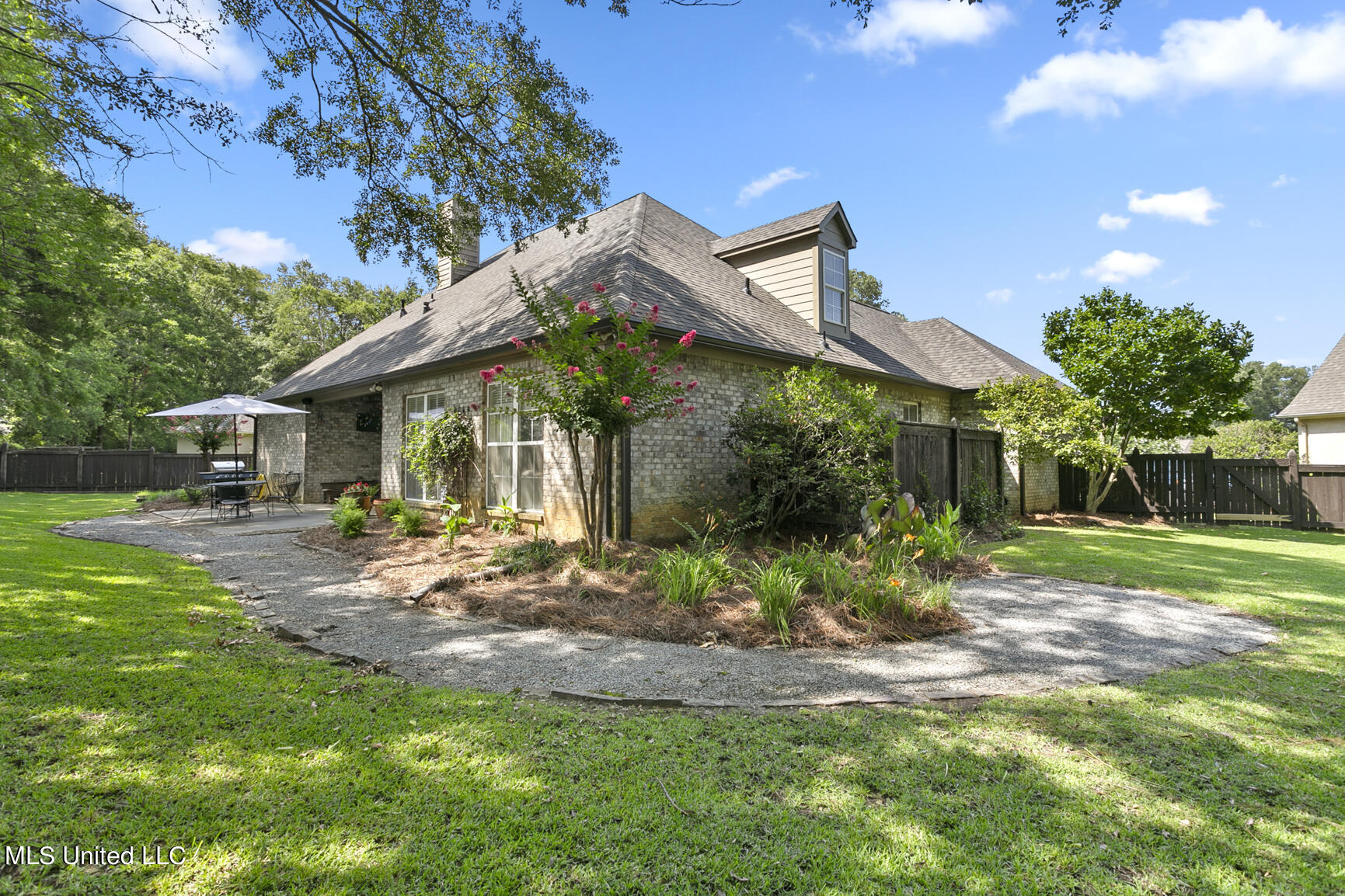 102 Catherine Cove