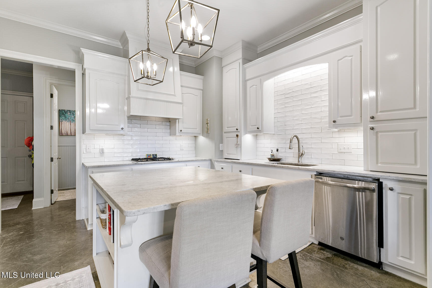 102 Catherine Cove