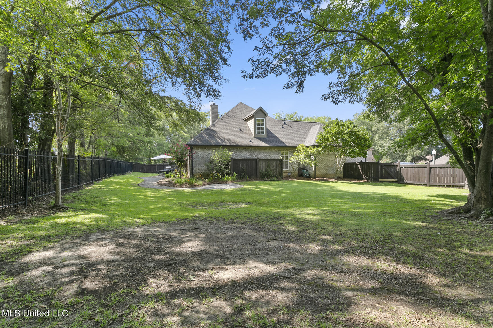 102 Catherine Cove