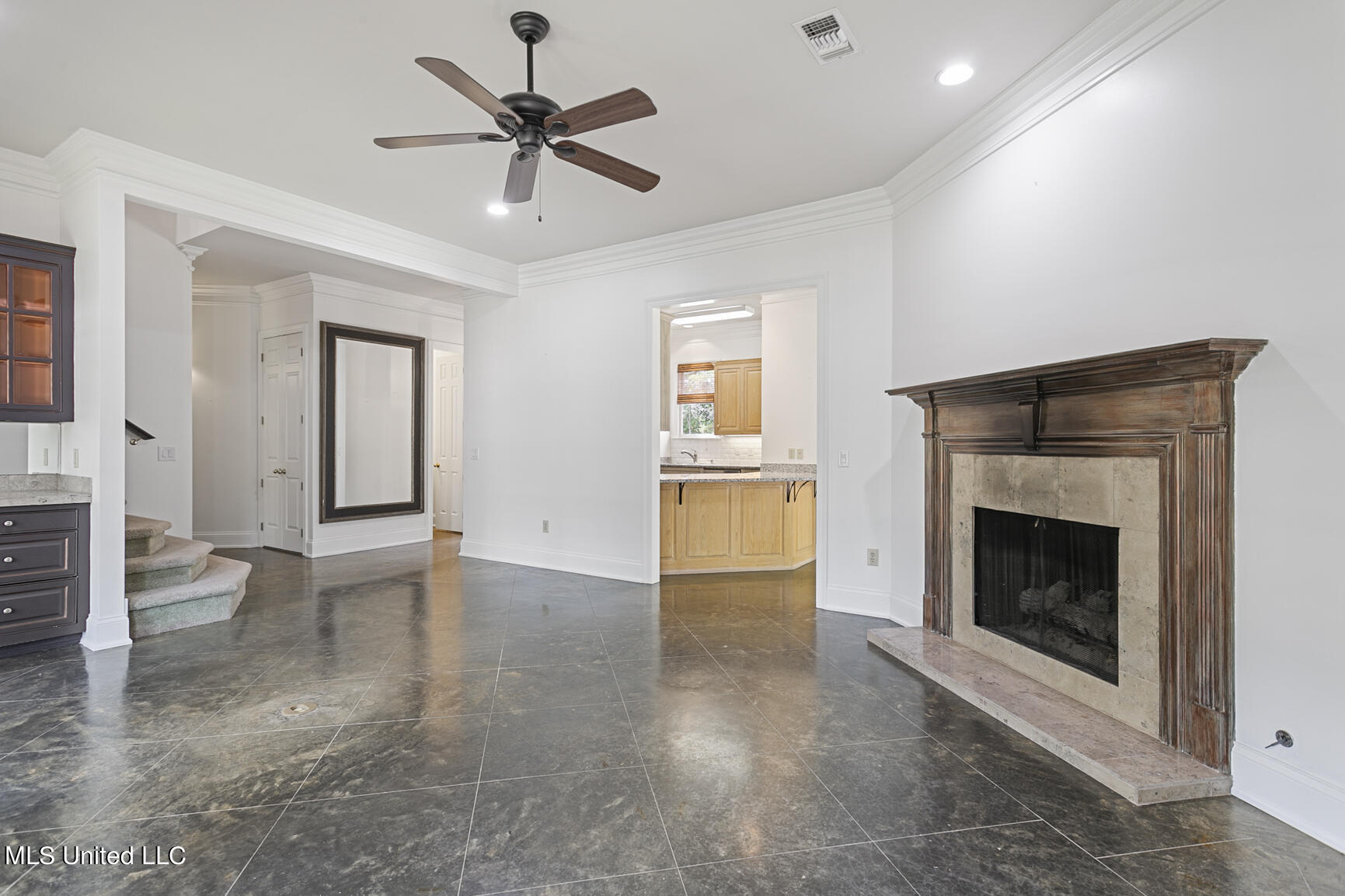 161 Overlook Pointe Drive