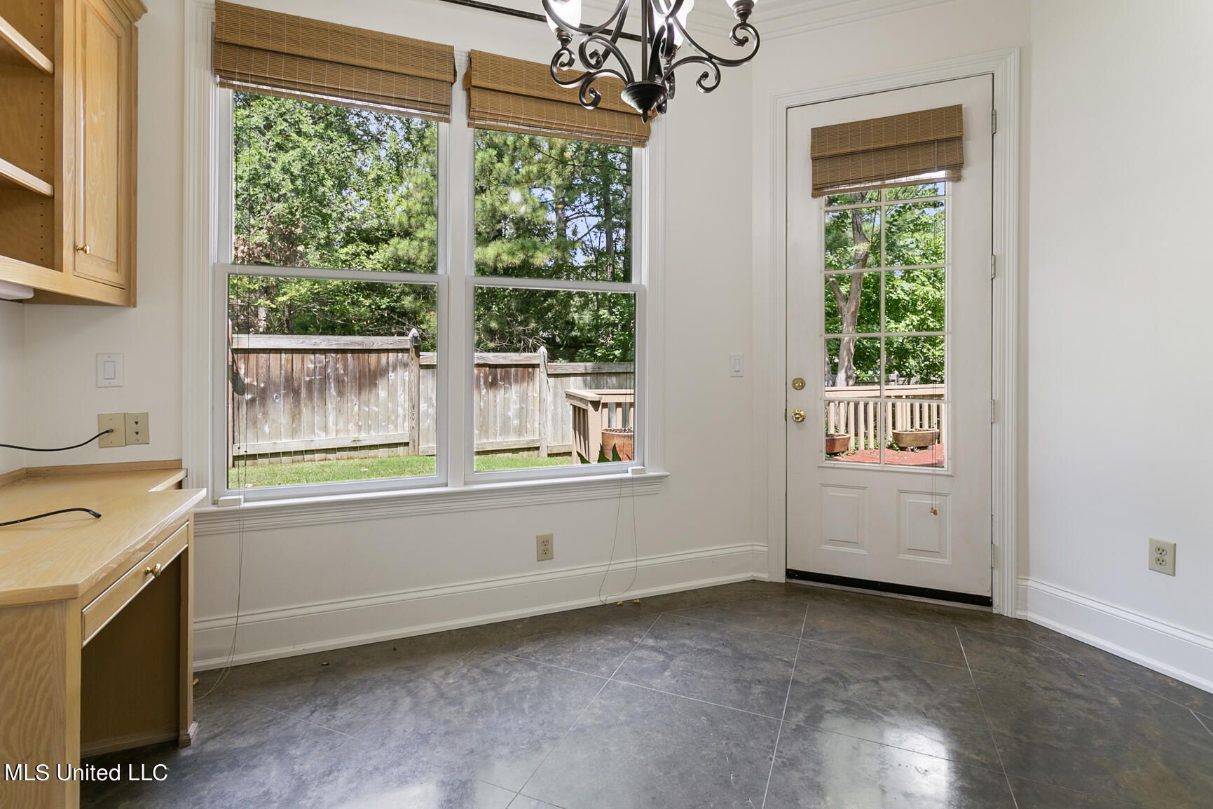 161 Overlook Pointe Drive