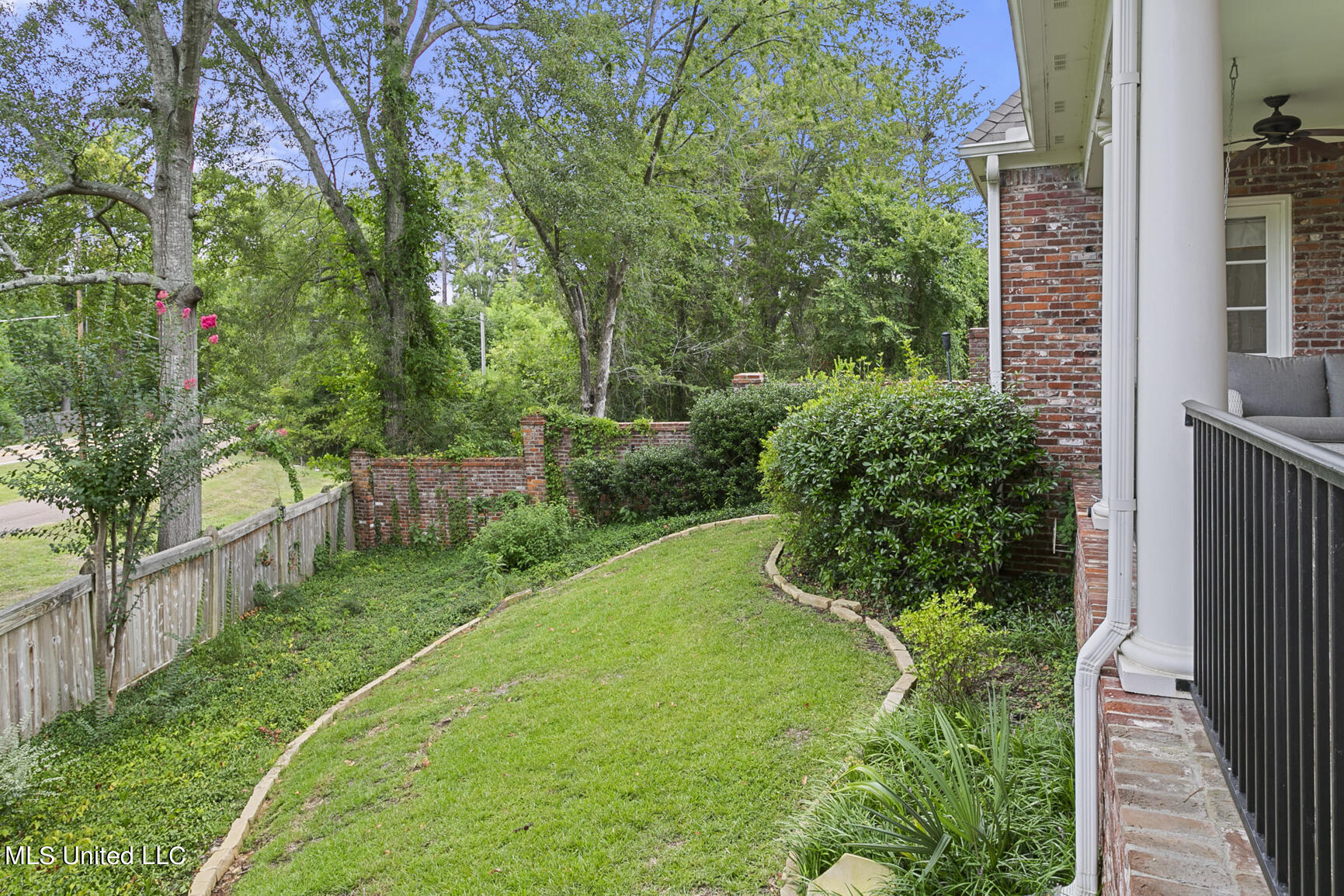 161 Overlook Pointe Drive