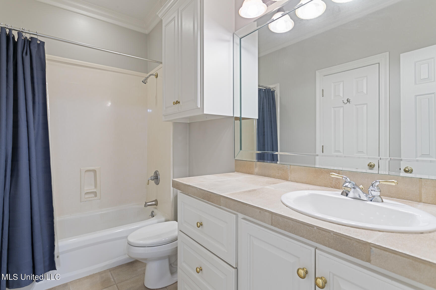 161 Overlook Pointe Drive