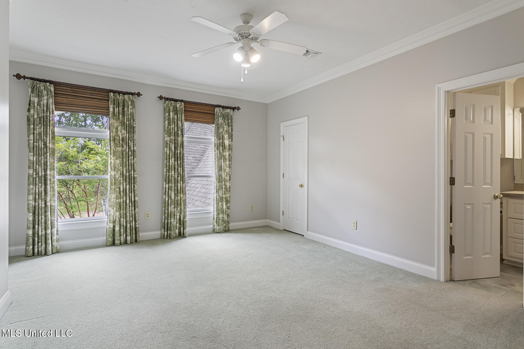161 Overlook Pointe Drive