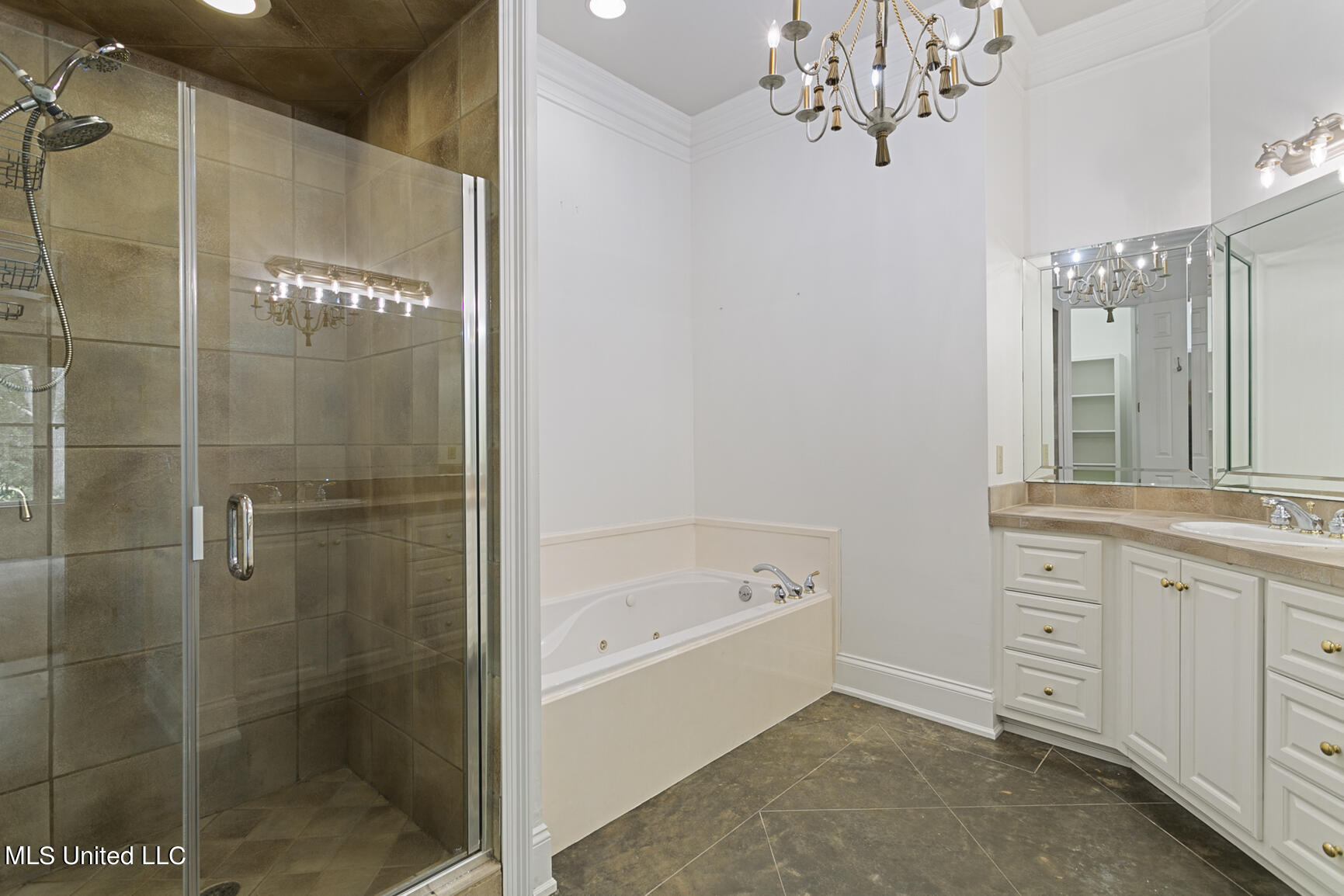 161 Overlook Pointe Drive