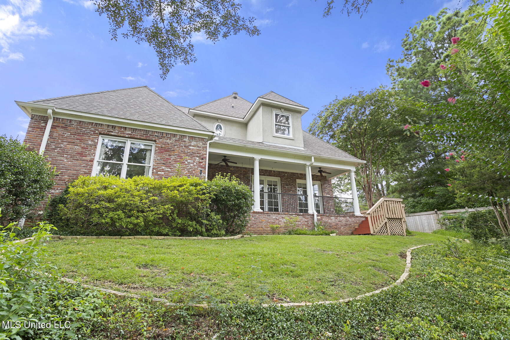 161 Overlook Pointe Drive