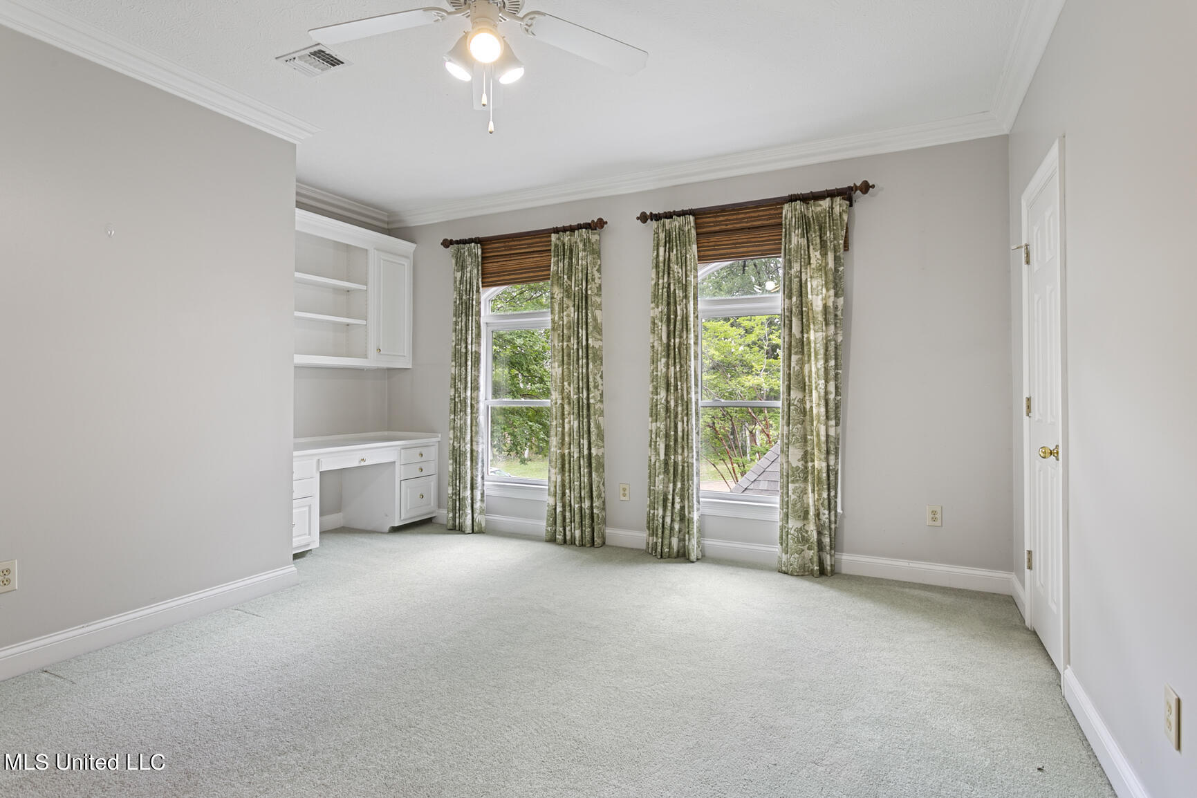 161 Overlook Pointe Drive