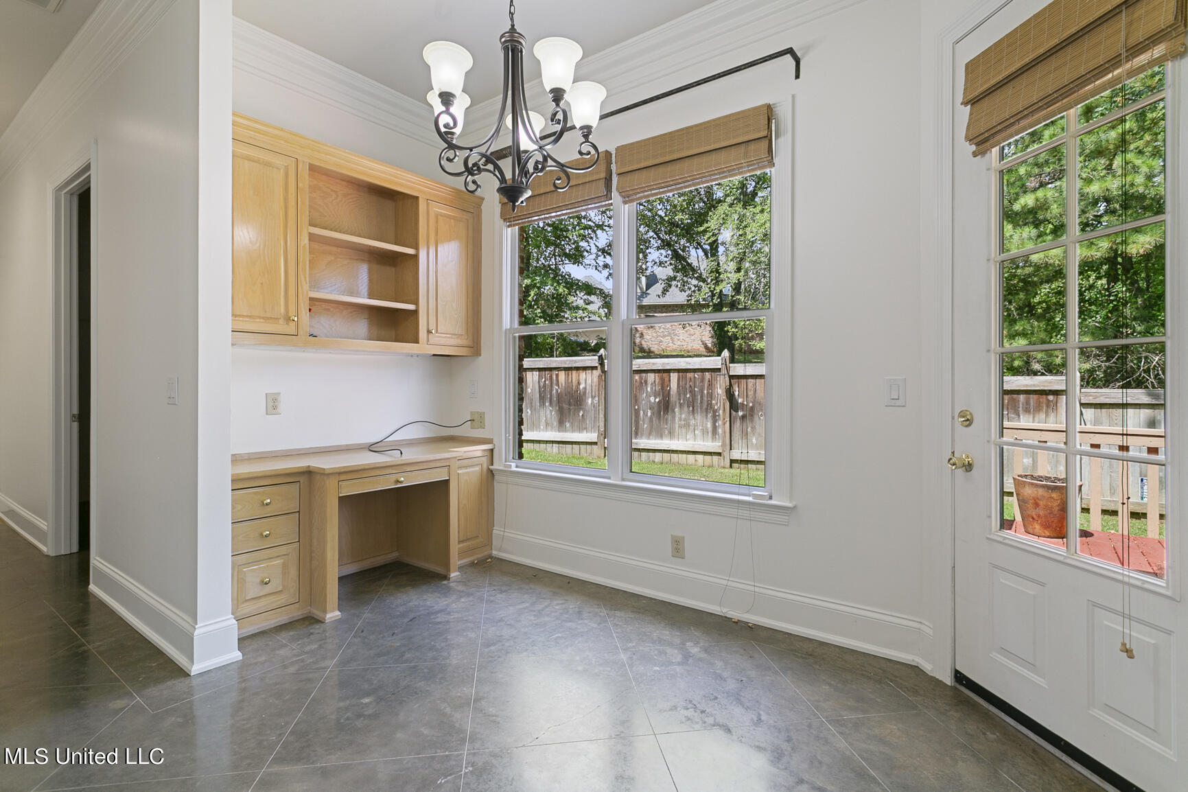 161 Overlook Pointe Drive