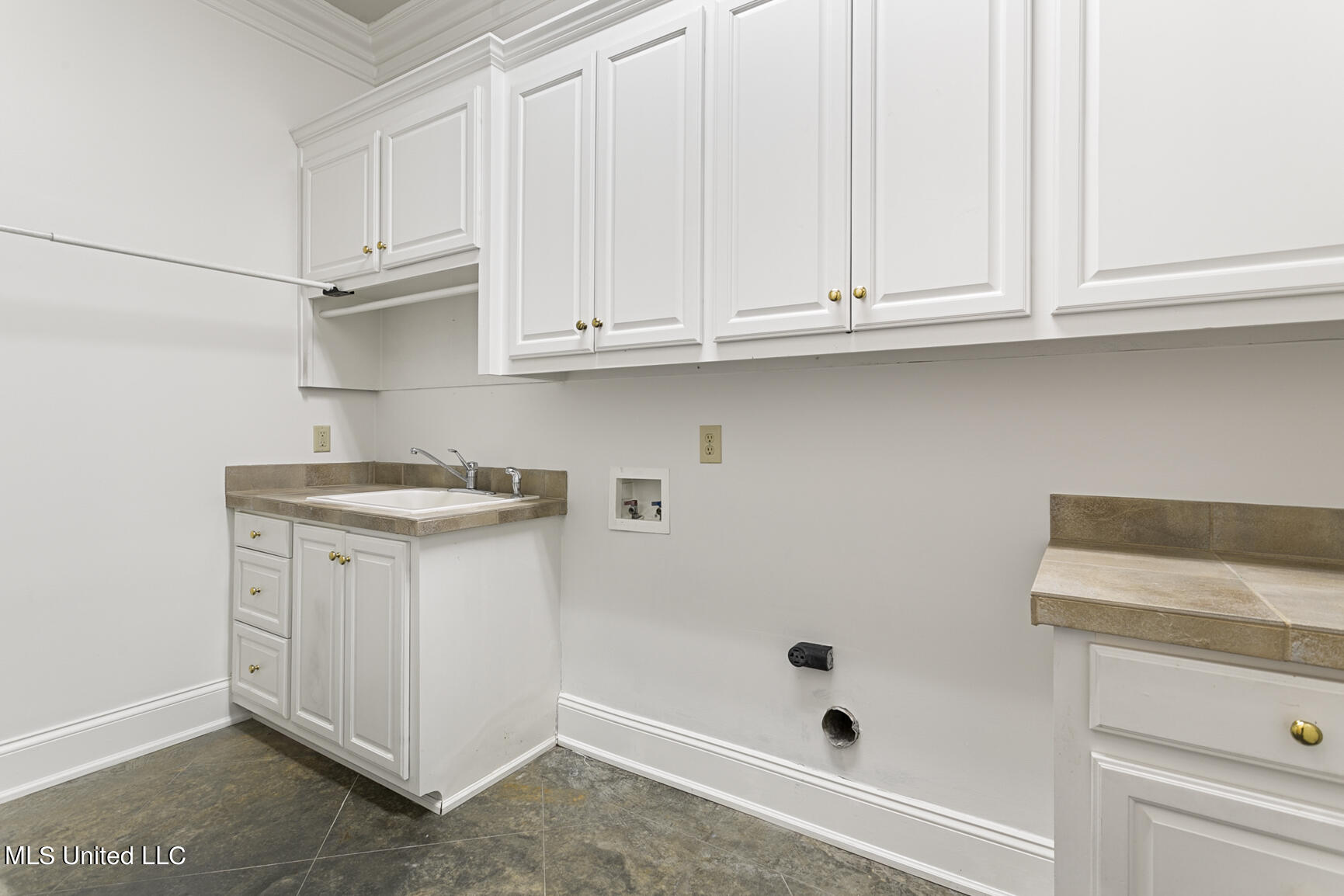 161 Overlook Pointe Drive