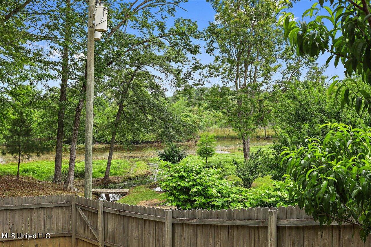 109 Fox Hollow Bend