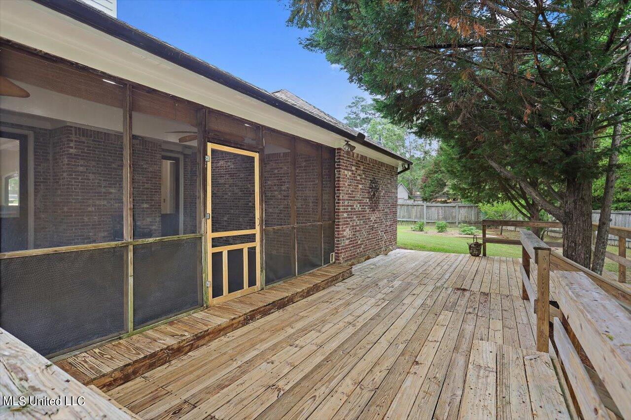 109 Fox Hollow Bend