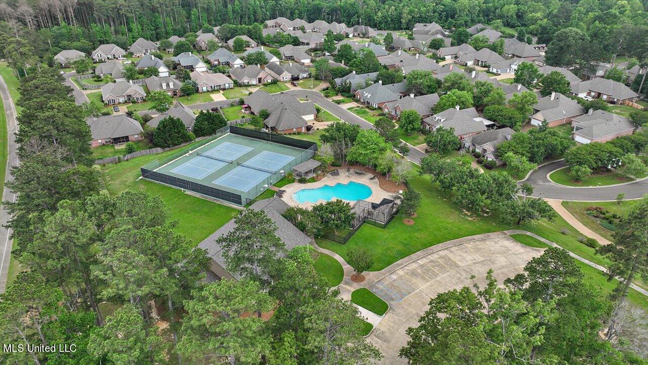 109 Fox Hollow Bend