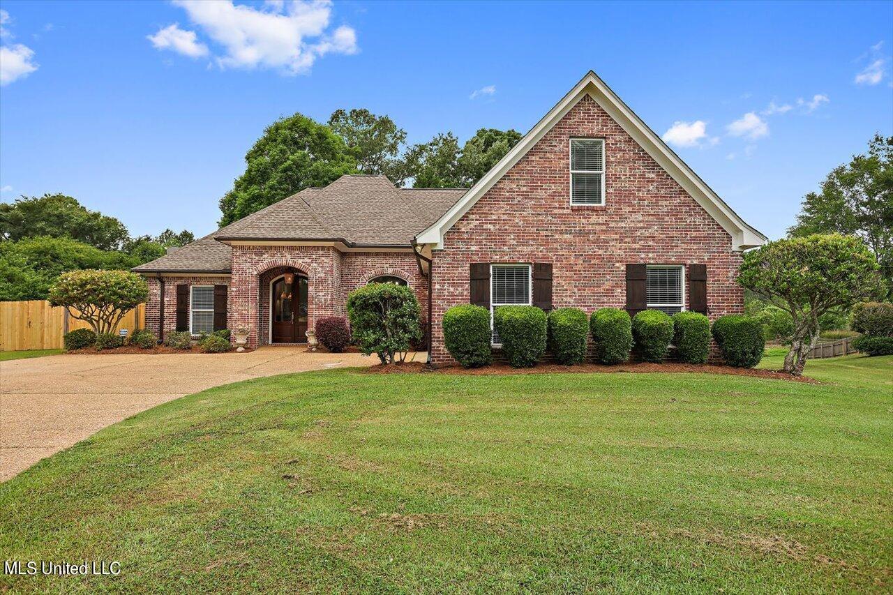109 Fox Hollow Bend
