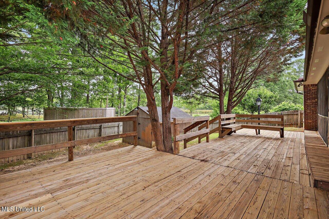 109 Fox Hollow Bend